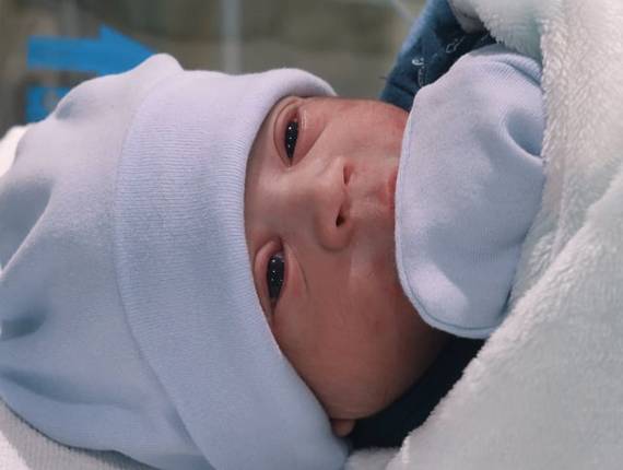 Parto Cesárea de Nascimento Dom