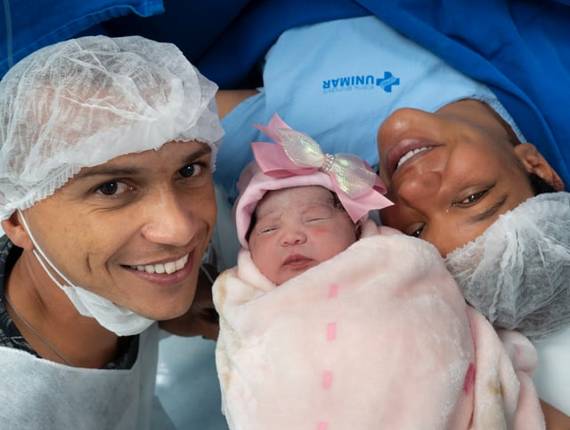 Parto Cesárea de Nascimento Maria Helena