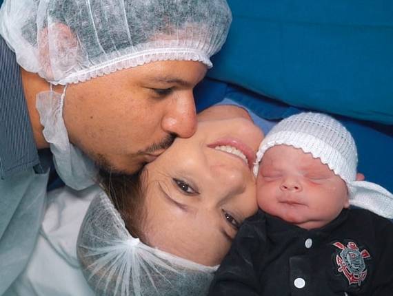 Parto Cesárea de Nascimento Arthur