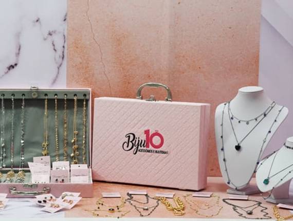 Institucional de Maleta Revendedora (Biju10)