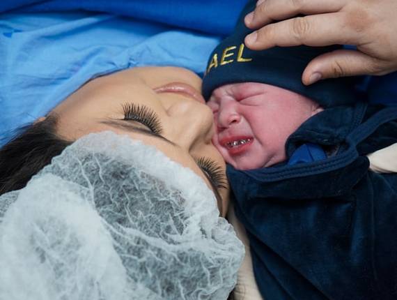 Parto Cesárea de Nascimento Gael