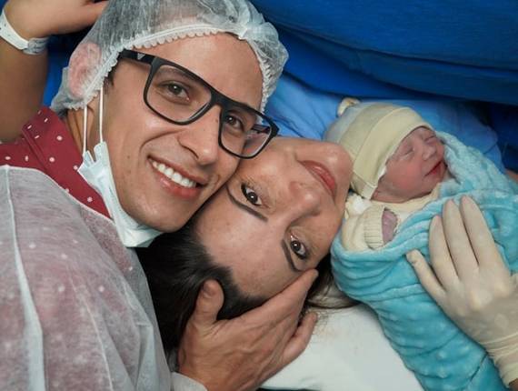 Parto Cesárea de Nascimento Gael