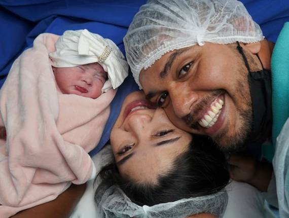 Parto Cesárea de Nascimento Olívia