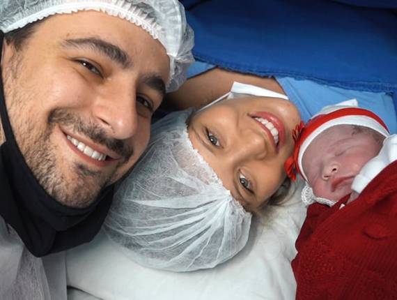 Parto Cesárea de Nascimento Elisa