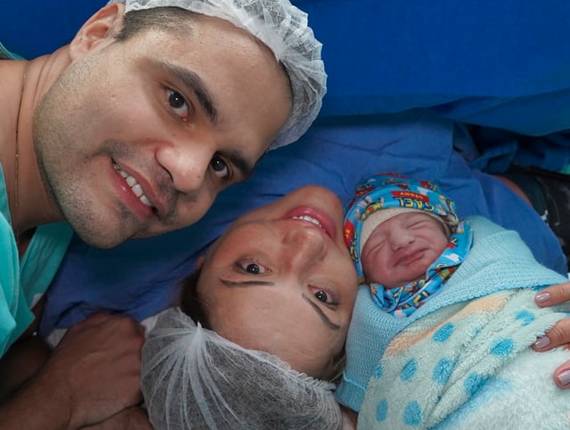 Parto Cesárea de Nascimento Gael