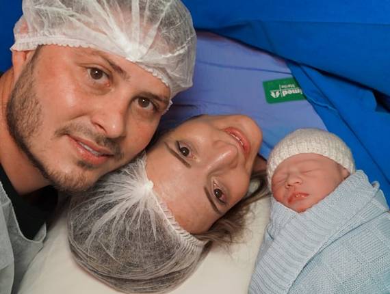 Parto Cesárea de  Nascimento Miguel