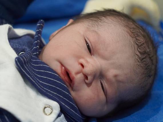 Parto Cesárea de Nascimento Gael