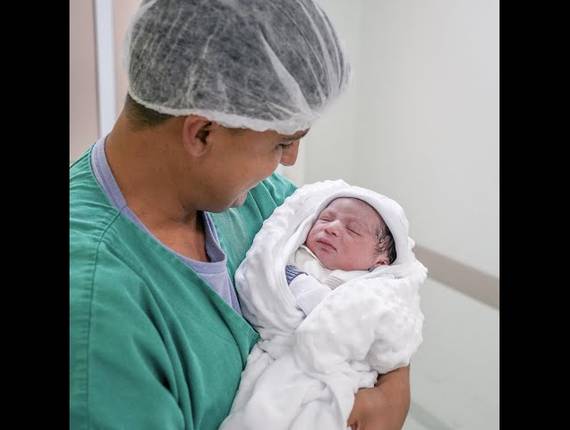 Parto Cesárea de Nascimento Pedro