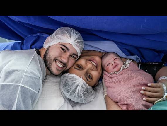 Parto Cesárea de Nascimento Manuela