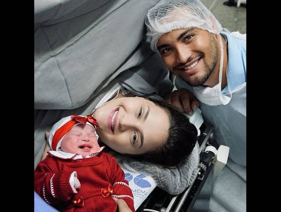 Parto Cesárea de Nascimento Maitê