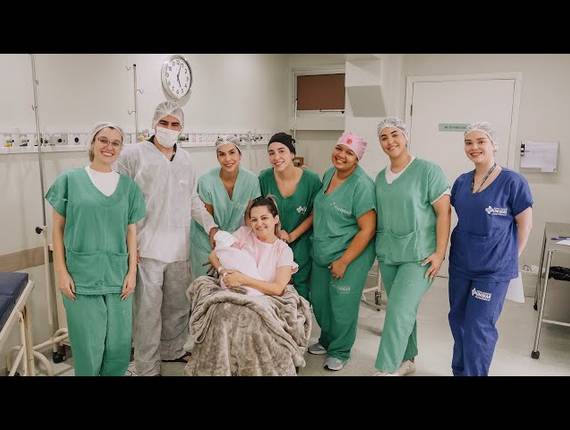 Parto Normal de Nascimento Cecília