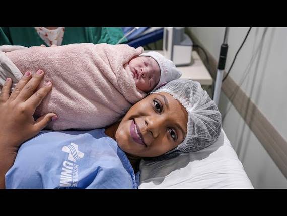 Parto Cesárea de Nascimento Maitê