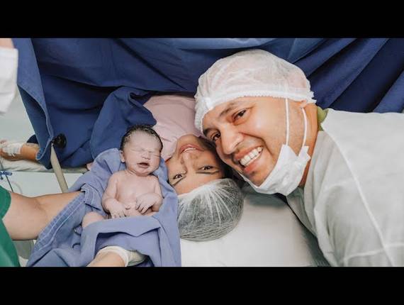 Parto Cesárea de Nascimento Helena