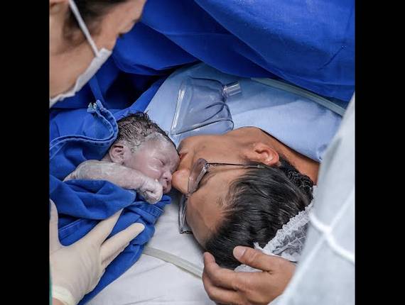 Parto Cesárea de Nascimento Anna Tiemi