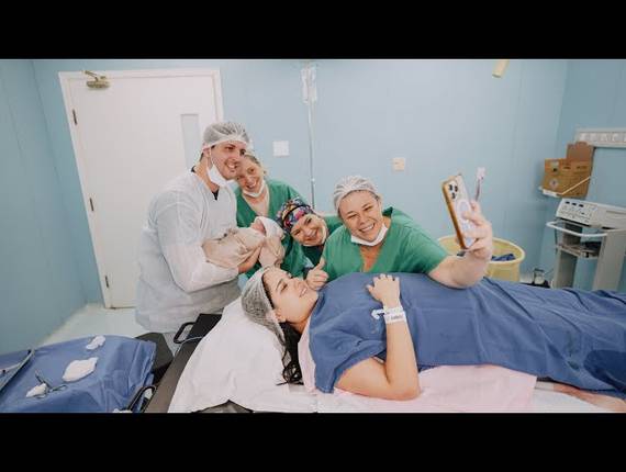 Parto Cesárea de Nascimento Cecília