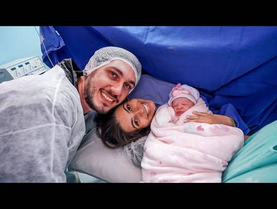 Parto Cesárea de Nascimento Maitê