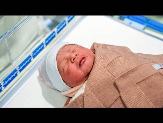 Parto Cesárea de Nascimento Antonella