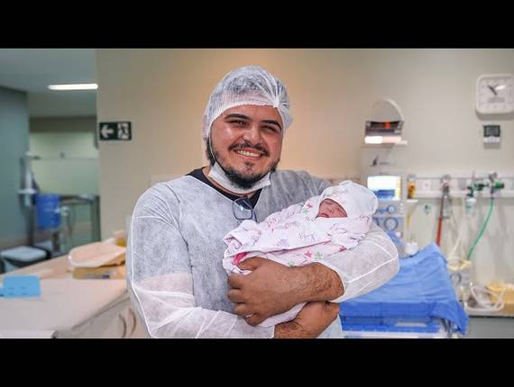 Parto Cesárea de Nascimento Liz 