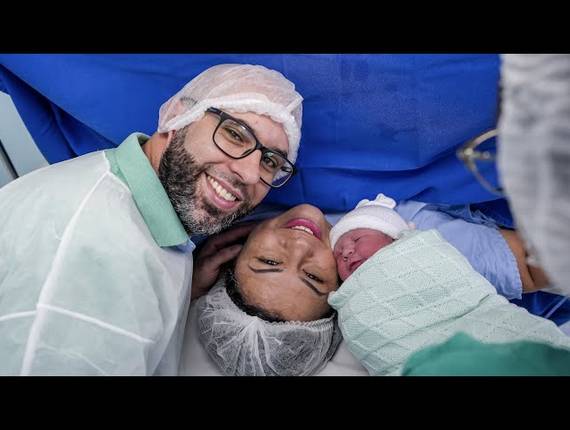 Parto Cesárea de Nascimento Caique