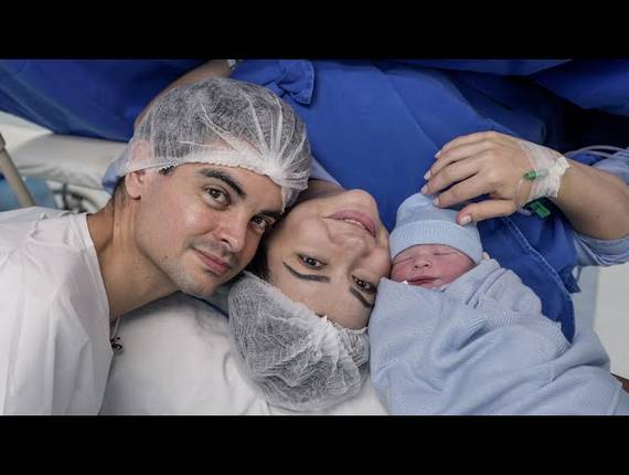 Parto Cesárea de Nascimento Pedro