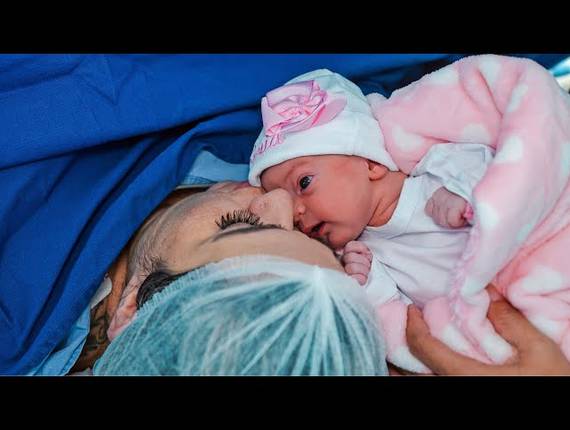 Parto Cesárea de Nascimento Victória