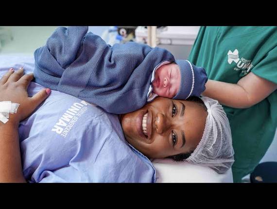 Parto Cesárea de Nascimento Nicolas