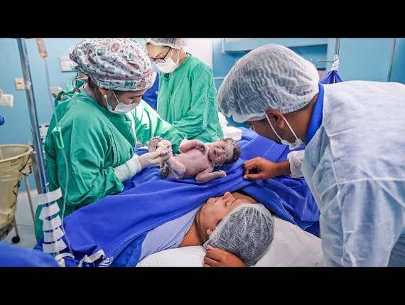Parto Cesárea de Nascimento João Carlos