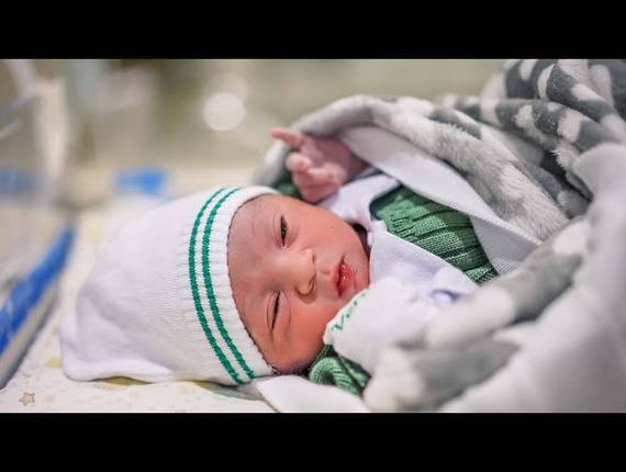 Parto Cesárea de Nascimento Pedro