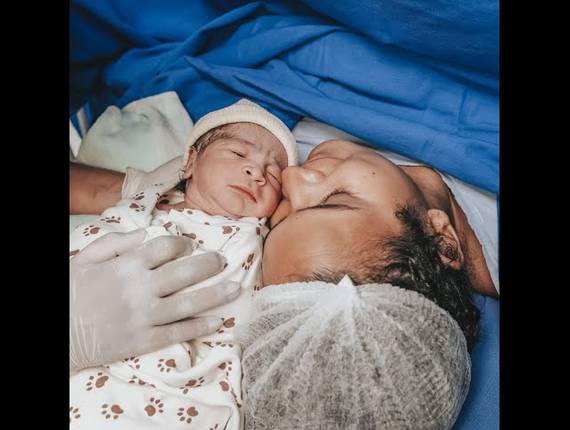 Parto Cesárea de Nascimento Heitor