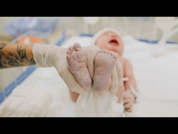 Parto Cesárea de Nascimento Aurora