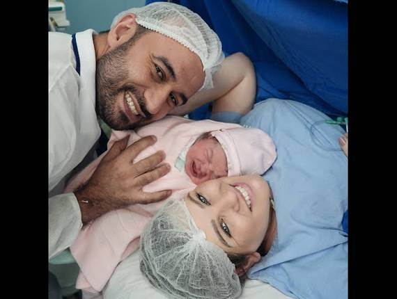 Parto Cesárea de Nascimento Cecilia