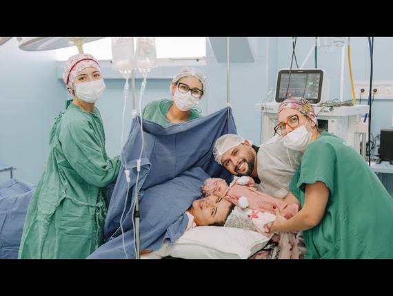 Parto Cesárea de Nascimento Raquel