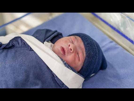 Parto Cesárea de Nascimento Bernardo