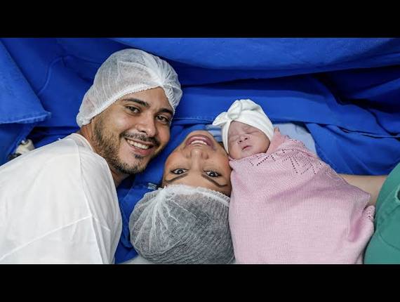 Parto Cesárea de Nascimento Melissa