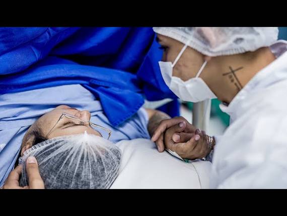 Parto Cesárea de Nascimento Luísa