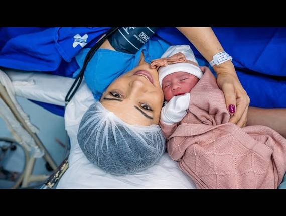 Parto Cesárea de Nascimento Helena