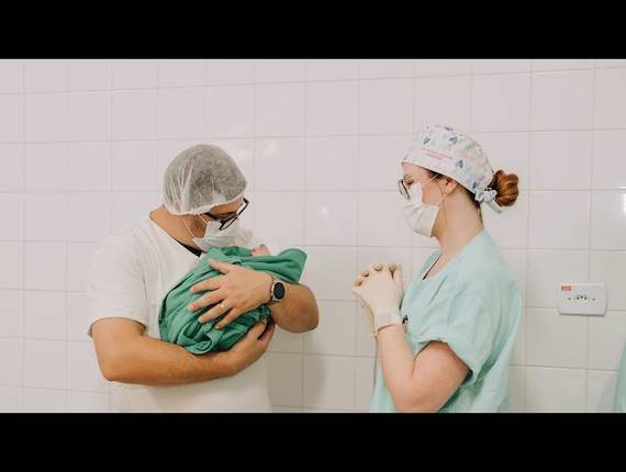 Parto Cesárea de Nascimento Cecília