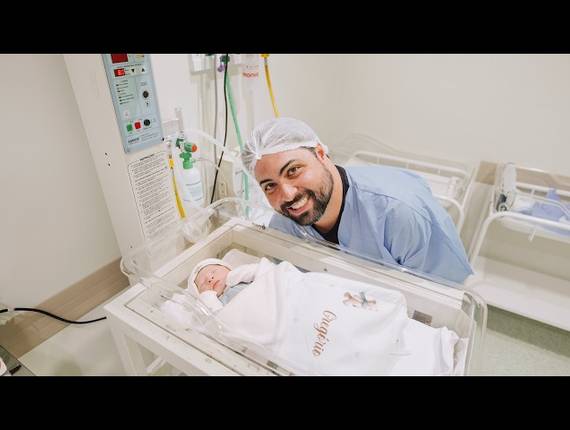 Parto Cesárea de Nascimento Gregório