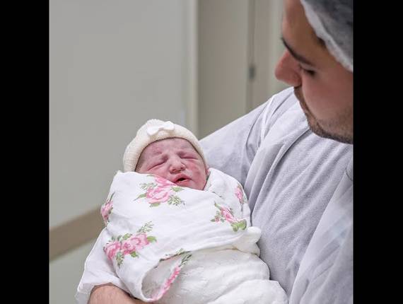 Parto Cesárea de Nascimento Milena