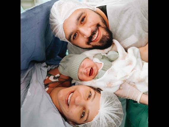 Parto Cesárea de Nascimento Antony