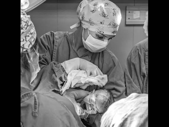 Parto Cesárea de Nascimento Arthu