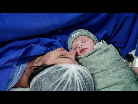 Parto Cesárea de Nascimento Thiago