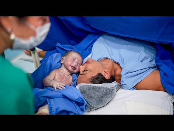 Parto Cesárea de Nascimento Murilo