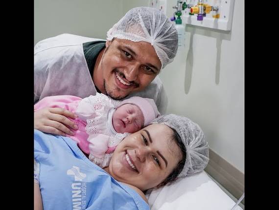 Parto Cesárea de Nascimento Helena