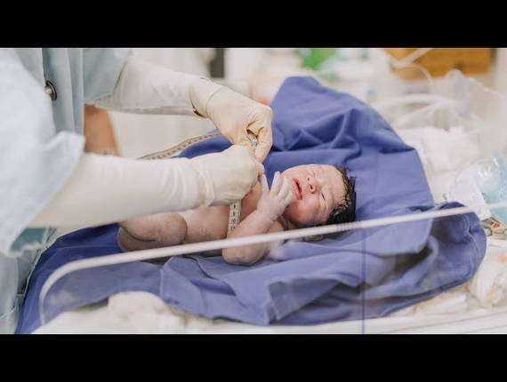 Parto Cesárea de Nascimento Arthur