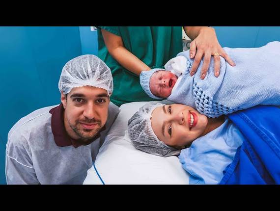 Parto Cesárea de Nascimento Leonardo