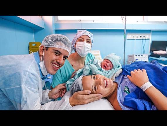 Parto Cesárea de Nascimento Enzo