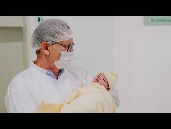 Parto Cesárea de Nascimento Luiza