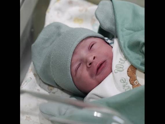 Parto Cesárea de Nascimento Gael