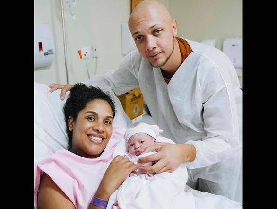 Parto Cesárea de Nascimento Esther